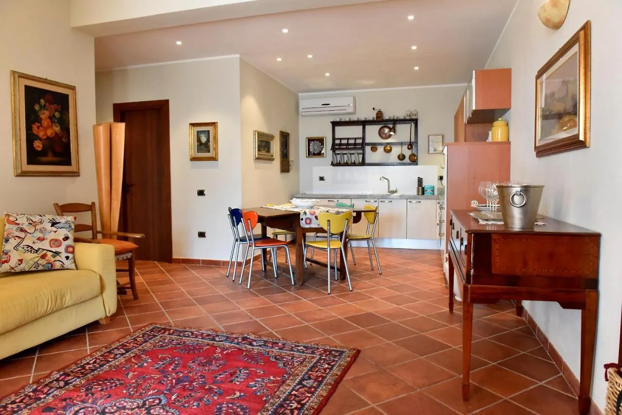 Wine Apartment Le Sedici Massa Marittima 0*,  Italien